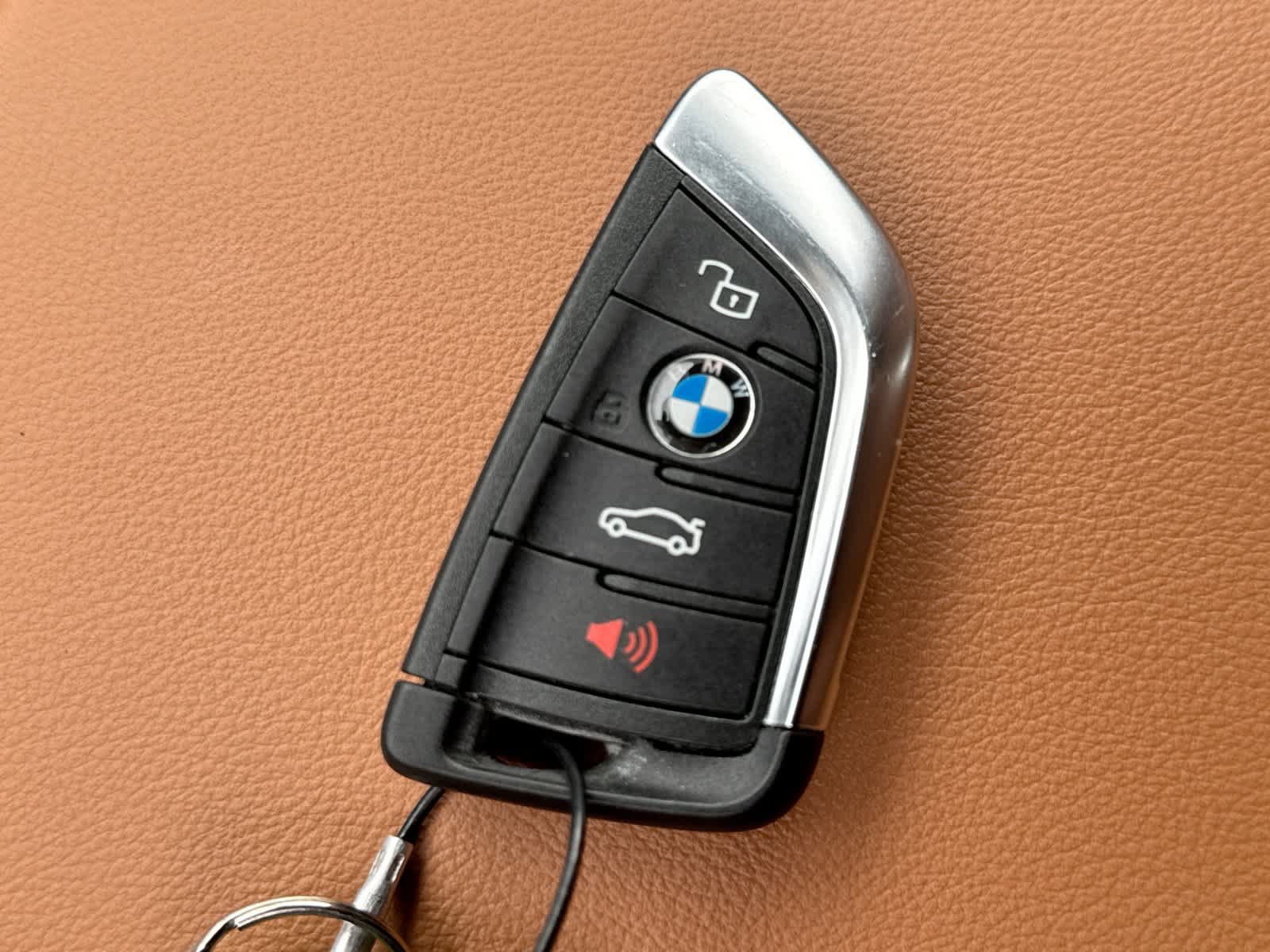 Used 2026 BMW M340i Sedan RWD image 40