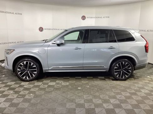 New 2026 Volvo XC90 T8 Plus w/ Protection Package Premier image 8