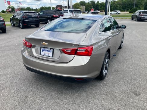 Used 2024 Chevrolet Malibu LT FWD image 7