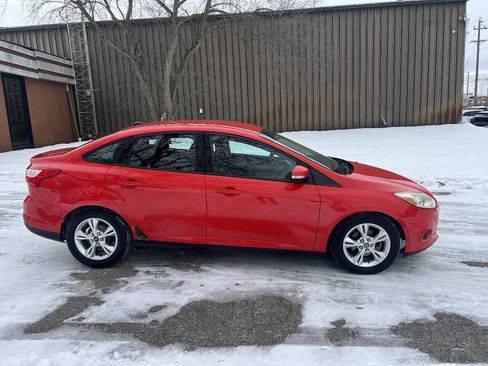 Used 2014 Ford Focus SE image 4