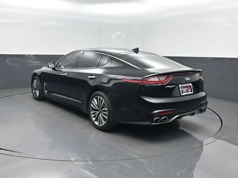 Used 2019 Kia Stinger RWD image 32
