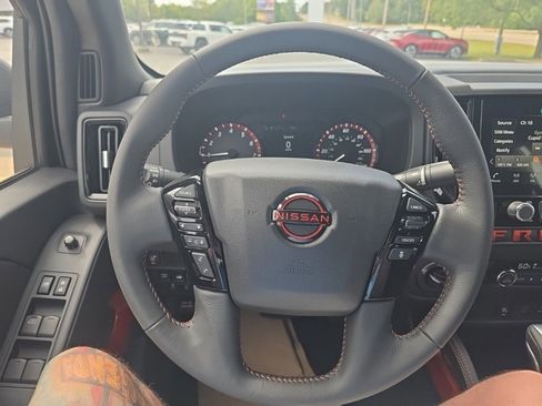 New 2025 Nissan Frontier PRO-4X image 19