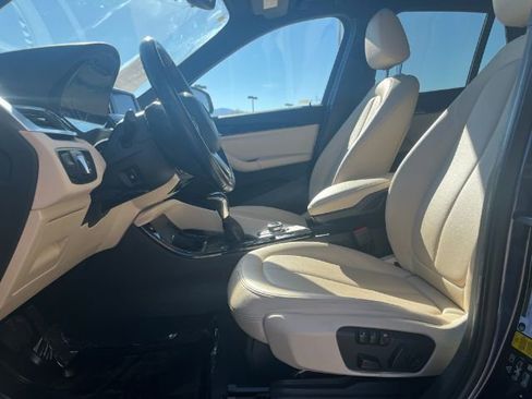 Used 2016 BMW X1 xDrive28i image 11