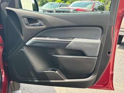 Used 2019 Chevrolet Colorado Z71 RWD image 15