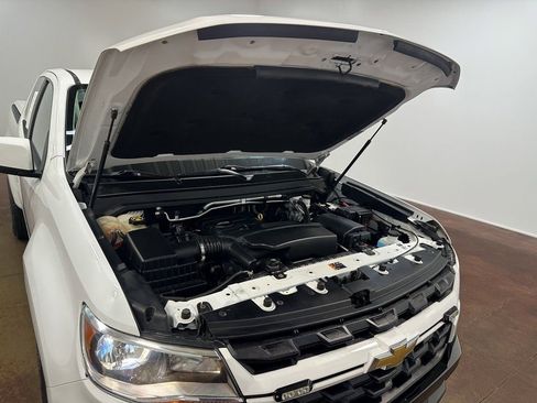 Used 2021 Chevrolet Colorado LT w/ Fleet Safety Package image 96