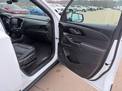 Used 2023 Chevrolet Traverse RS w/ LPO, Floor Liner Package image 50