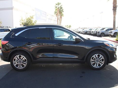 Used 2022 Ford Escape SEL w/ Technology Package image 10