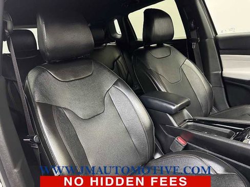 Used 2023 Jeep Compass Limited image 20