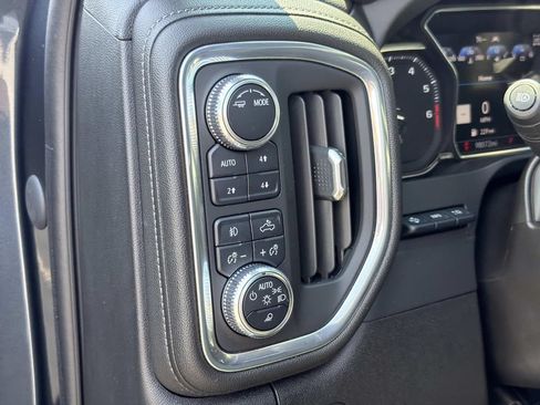 Used 2021 GMC Sierra 1500 Denali w/ Denali Ultimate Package AWD/4WD image 27