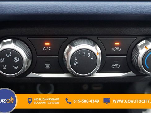 Used 2023 Nissan Versa SV image 23