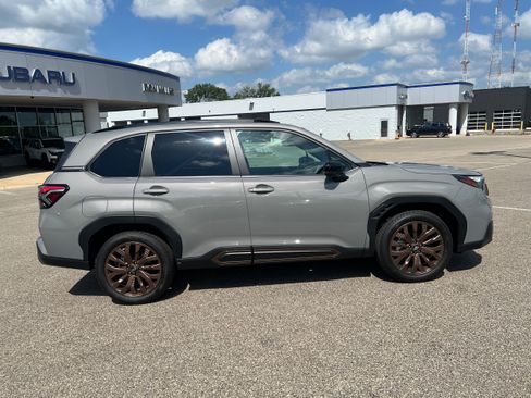 Used 2026 Subaru Forester Sport AWD/4WD image 8