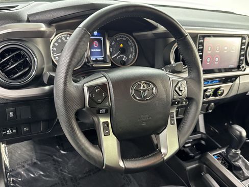 Used 2023 Toyota Tacoma SR5 AWD/4WD image 28
