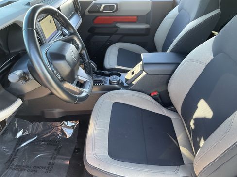 Used 2023 Ford Bronco Big Bend w/ Sasquatch Package image 18