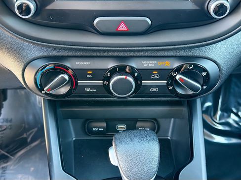 Used 2021 Kia Soul LX image 30