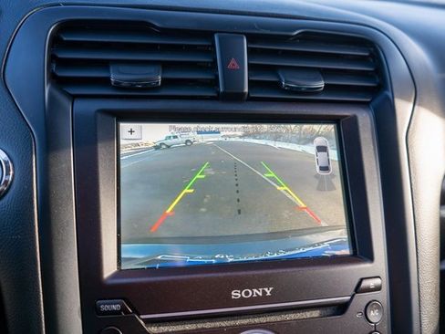 Used 2019 Ford Fusion Titanium image 31