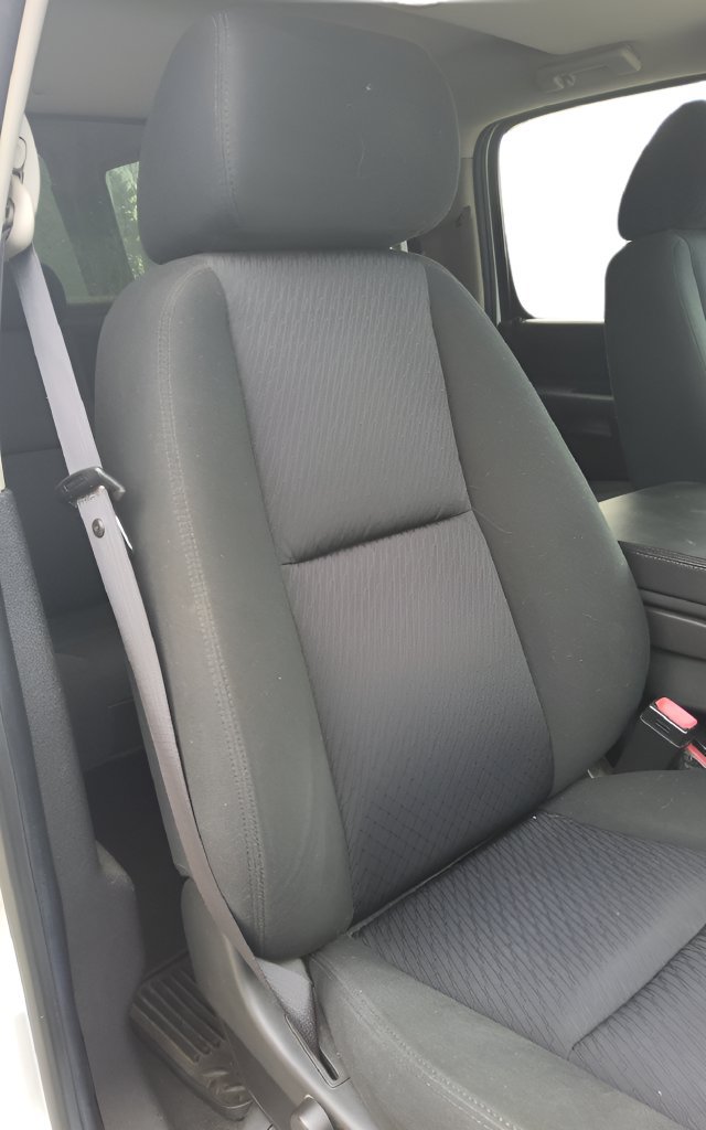 Used 2010 Chevrolet Silverado 2500 LT w/ Interior Plus Package AWD/4WD image 31