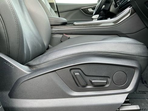 Used 2024 Audi Q7 3.0T Premium Plus image 17