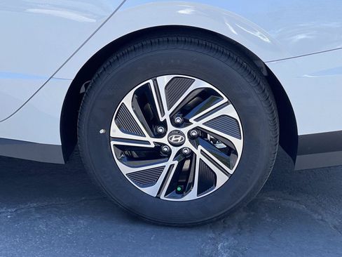 Certified 2026 Hyundai Sonata Blue FWD image 14