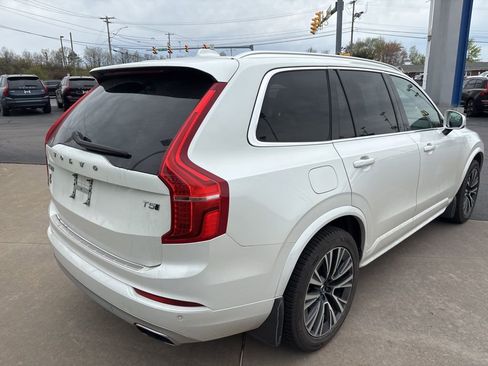 Used 2020 Volvo XC90 T5 Momentum w/ Protection Package Premier AWD/4WD image 6