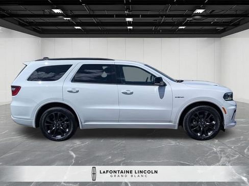 Used 2024 Dodge Durango R/T w/ Blacktop Package AWD/4WD image 6