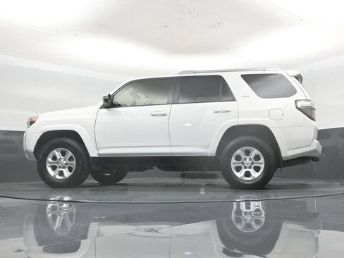 Used 2018 Toyota 4Runner SR5 Premium AWD/4WD image 47
