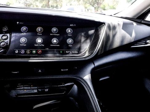 Used 2023 Buick Envision Essence image 23