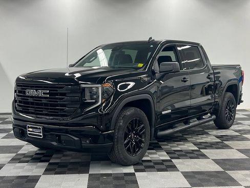 Used 2024 GMC Sierra 1500 Elevation AWD/4WD image 6