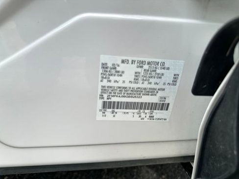 Used 2016 Ford Edge SEL w/ Equipment Group 201A image 29