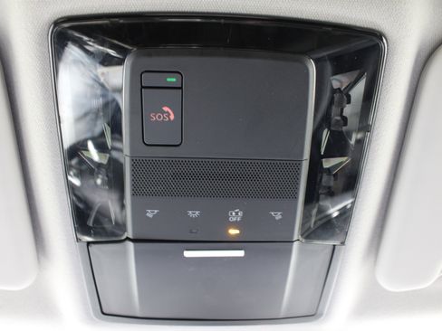 Used 2025 Mitsubishi Outlander SE AWD/4WD image 19