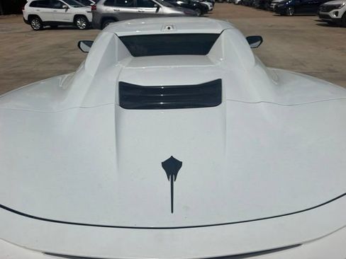 Used 2023 Chevrolet Corvette Stingray Convertible w/ 1LT RWD image 11