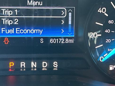 Used 2017 Ford Explorer XLT FWD image 21