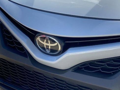 Used 2022 Toyota Camry SE image 24