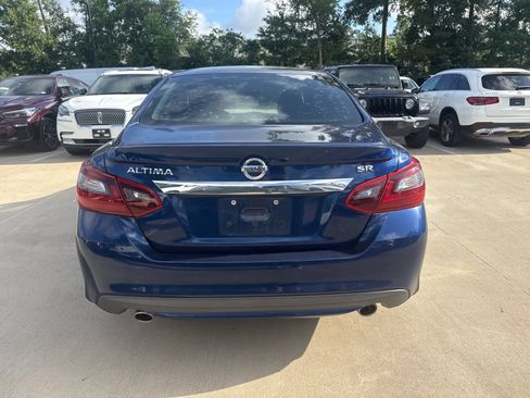 Used 2018 Nissan Altima 2.5 SR FWD image 5