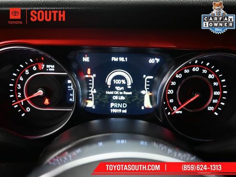 Used 2022 Jeep Wrangler Unlimited Rubicon w/ Xtreme Recon 35" Tire Package image 12