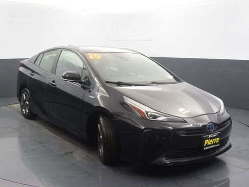 Used 2020 Toyota Prius XLE image 3