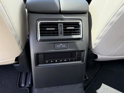 New 2025 MAZDA CX-70 Plug-In Hybrid w/ Premium Pkg image 26