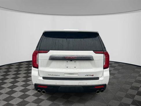 Used 2024 GMC Yukon AT4 w/ Technology Package image 6