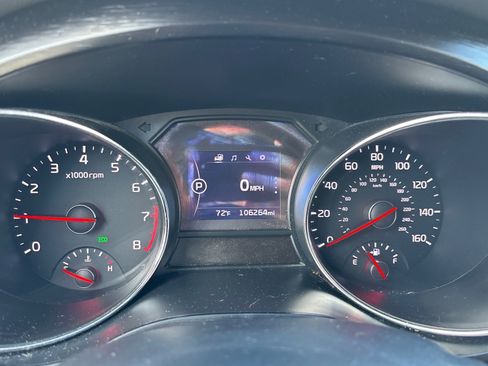 Used 2018 Kia Sedona LX w/ LX Essentials Premium Package FWD image 26