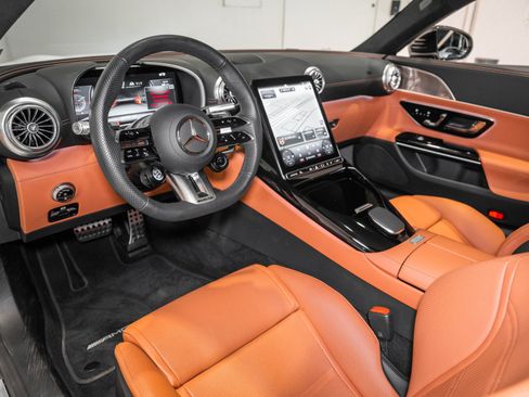 Used 2025 Mercedes-Benz AMG GT 63 image 19