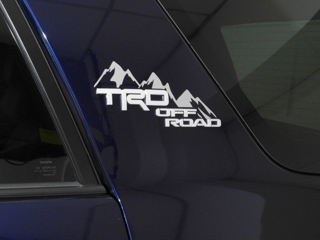 Used 2023 Toyota 4Runner TRD Off-Road Premium w/ Moonroof Package AWD/4WD image 13