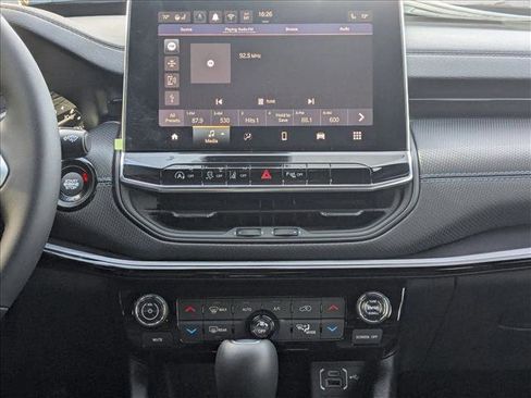 New 2026 Jeep Compass Limited image 13