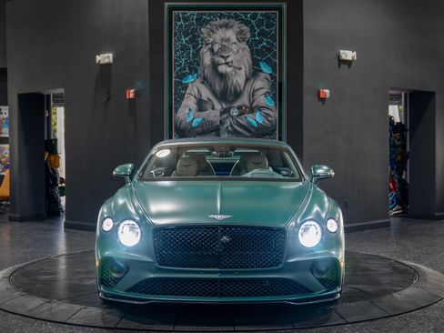 Used 2020 Bentley Continental GT V8 image 8