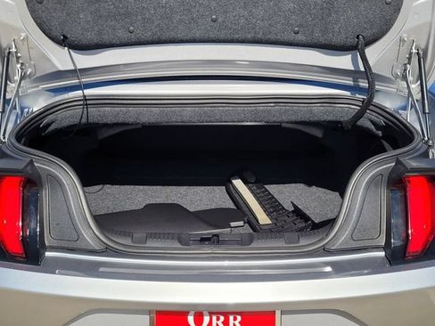 Used 2020 Ford Mustang GT RWD image 9