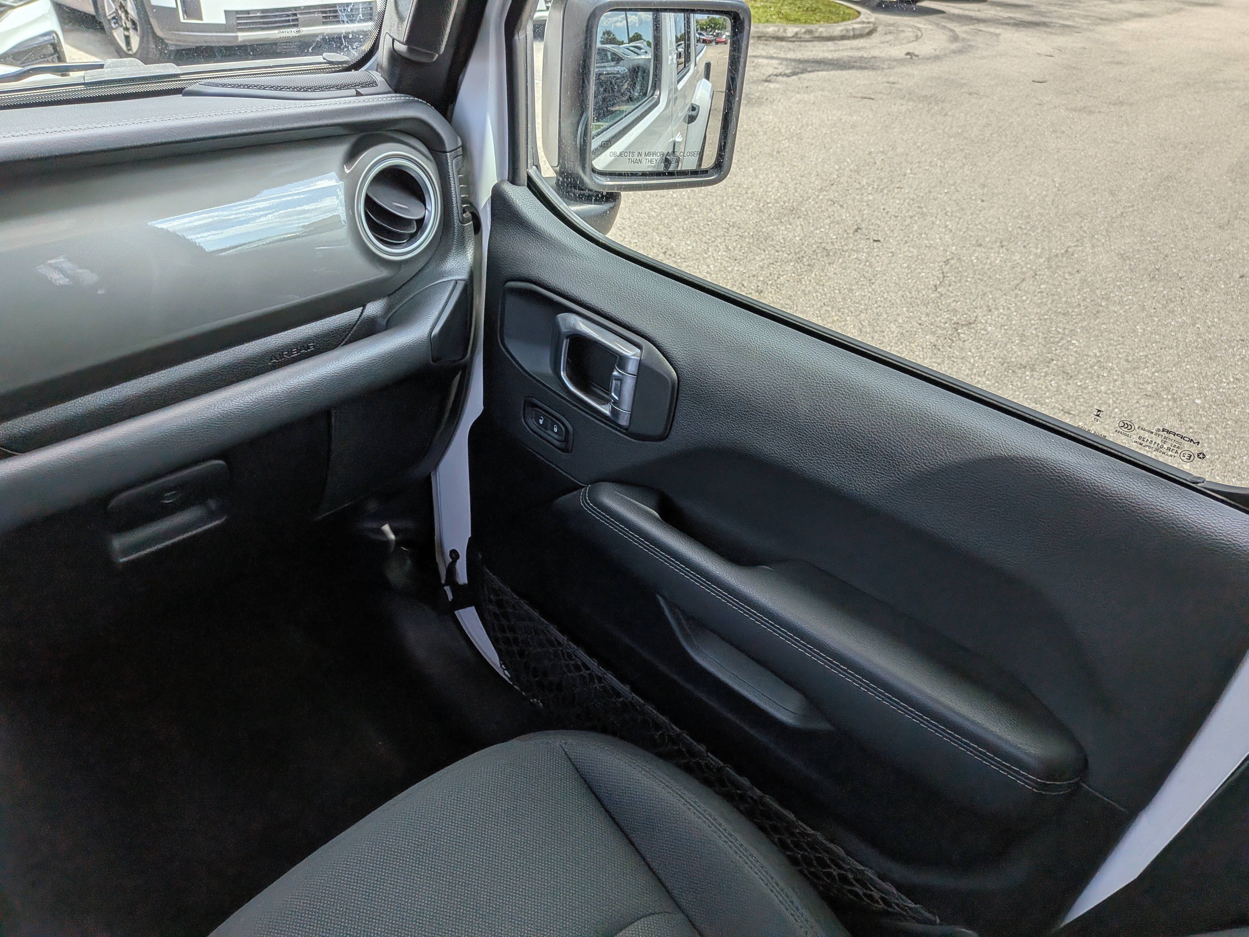 Used 2023 Jeep Gladiator Overland AWD/4WD image 18