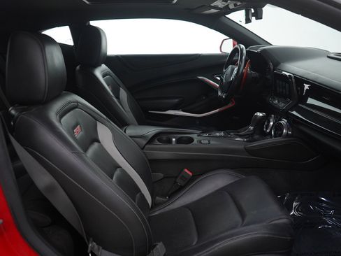 Used 2018 Chevrolet Camaro SS image 19