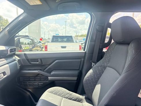 Used 2025 Toyota Tacoma SR5 RWD image 21