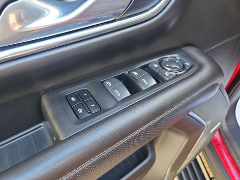 Used 2021 GMC Yukon XL AT4 w/ AT4 Premium Plus Package image 11