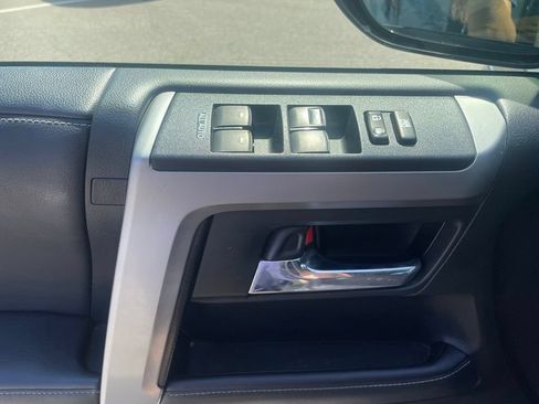 Used 2024 Toyota 4Runner SR5 AWD/4WD image 18