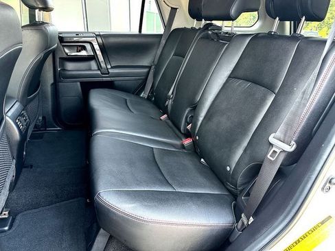 Used 2021 Toyota 4Runner TRD Off-Road Premium AWD/4WD image 19