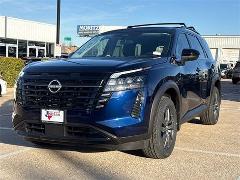 New 2026 Nissan Pathfinder SV image 4